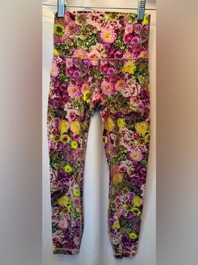 Lululemon Women’s Size 2 Wunder Under Flower‎ Print Leggings LW5AS0S 24” Inseam